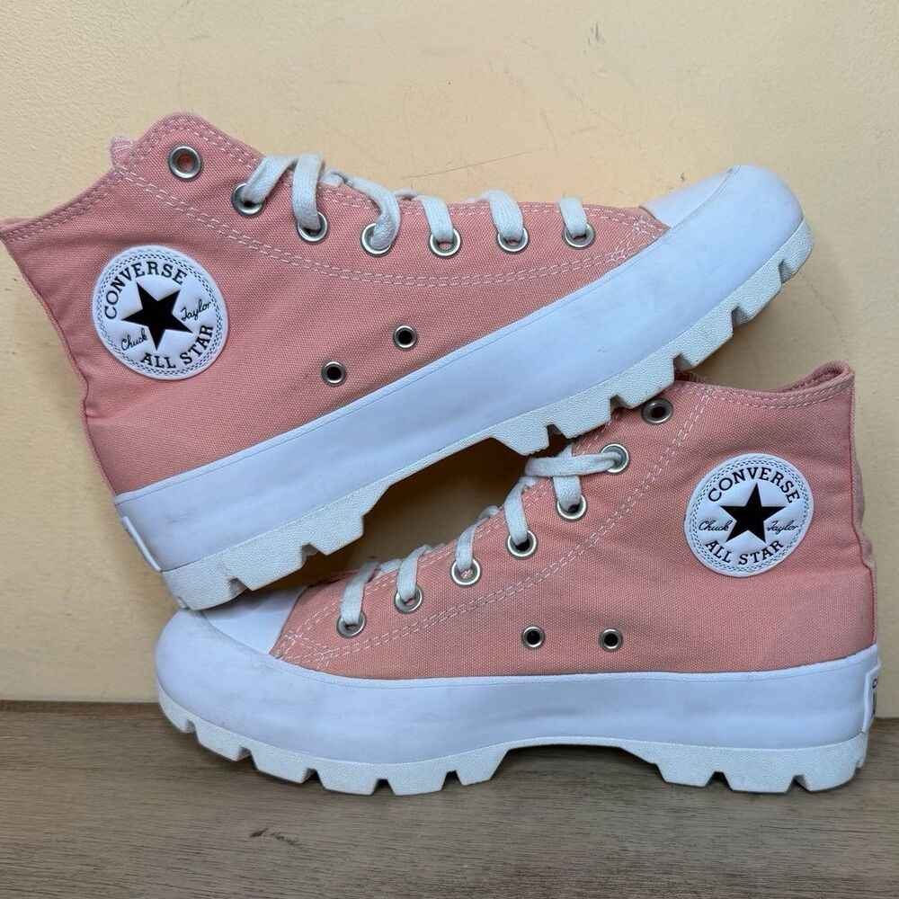 Converse Women's CTAS Lugged Platform High Top Sneakers 571726C size 8 shoes